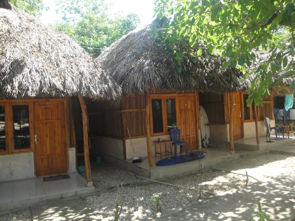 Ova Baluk Bungalow เนมบราลา ภายนอก รูปภาพ
